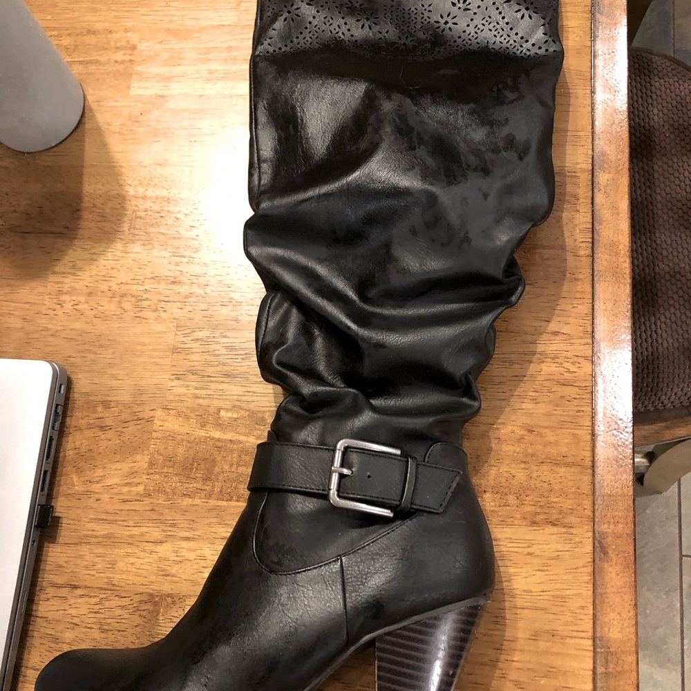 Black high heel leather boots